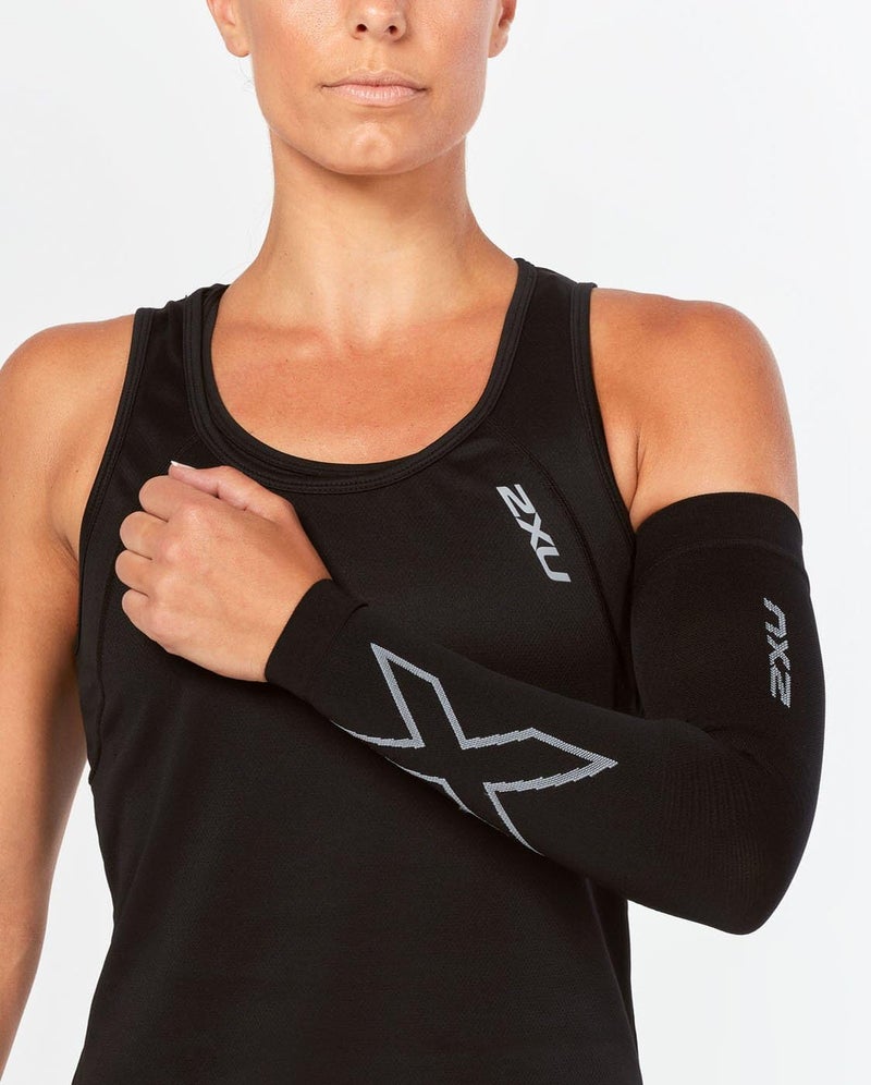 2XU Compression Flex Arm Sleeve - X-Small - Black/Grey - Image 3